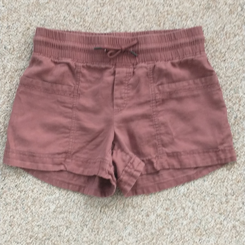 Athleta Cabo Linen Shorts 4" Inseam Cuffed Shorts  size 6